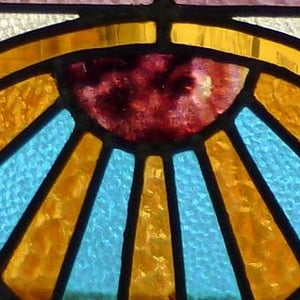 l'image  pourrait évoquer une éruption solaire...