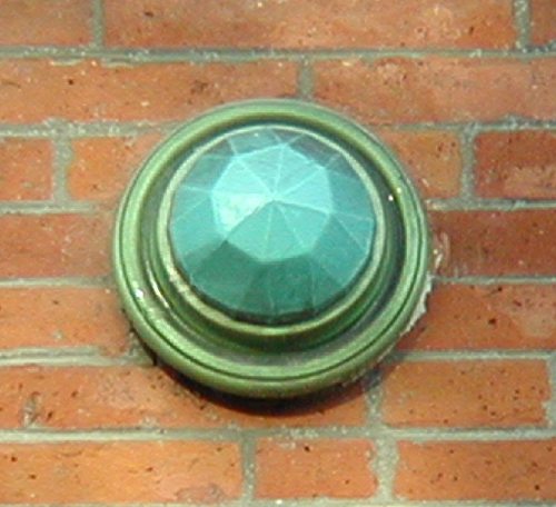 76 rue des Chalets-volumes à facettes